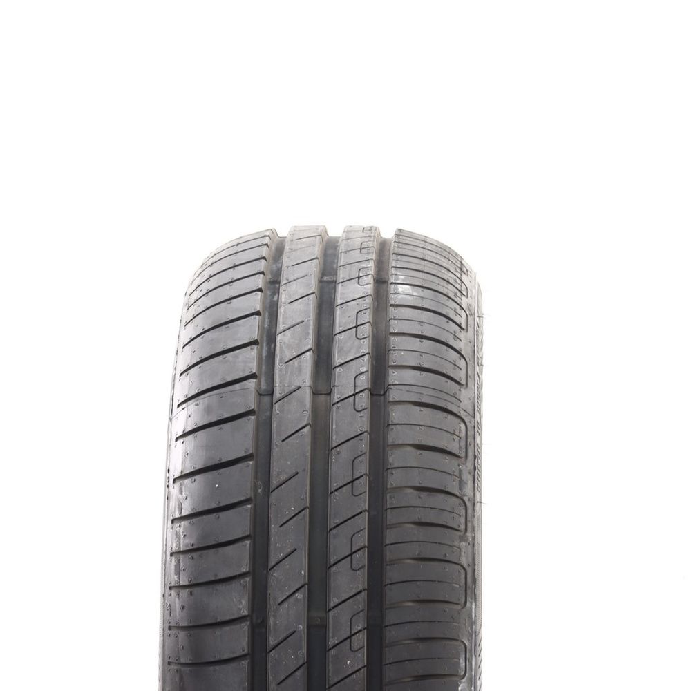 New 195/60R15 Goodyear EfficientGrip Performance 88V - Image 2