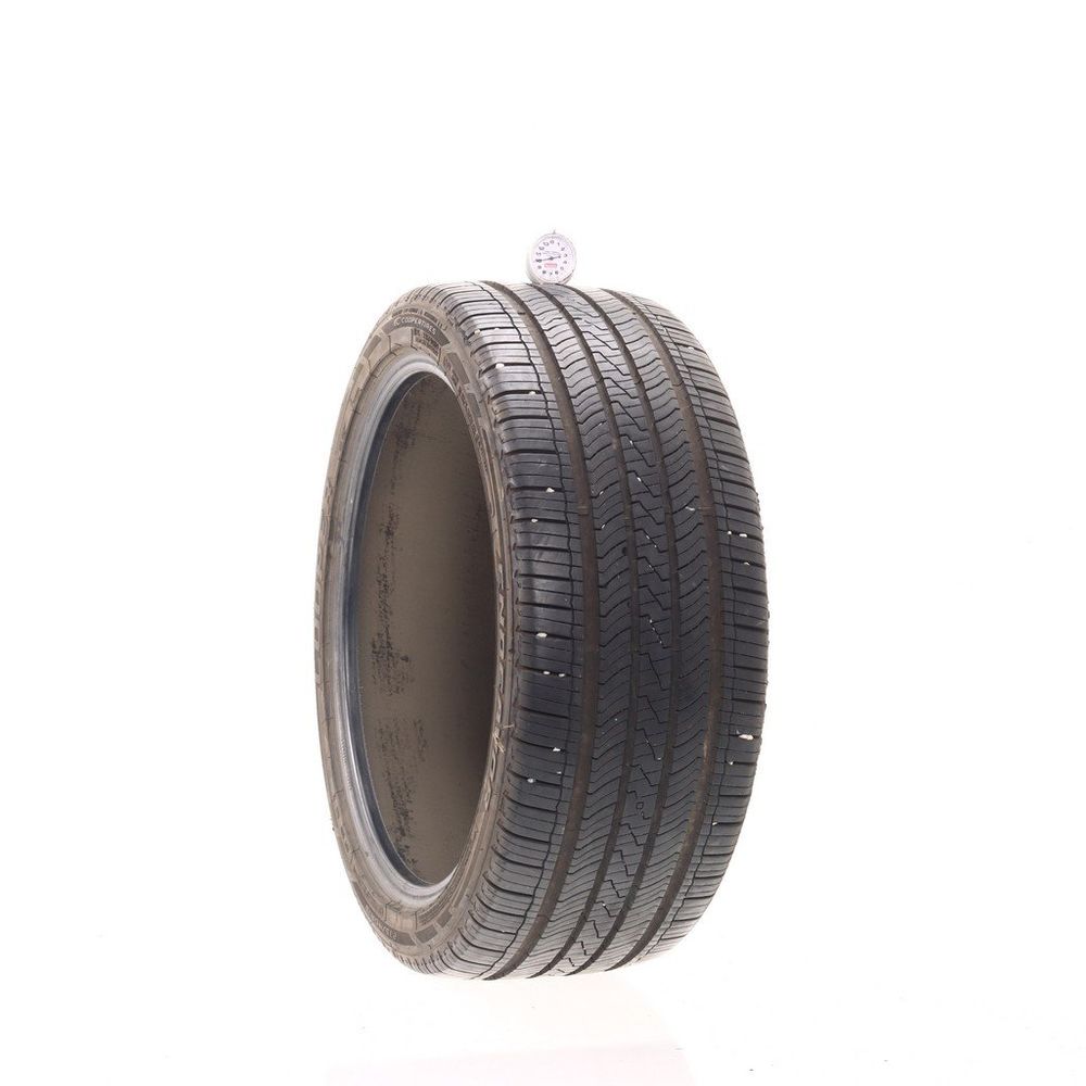 Used 235/40R19 Cooper Endeavor 96V - 10/32 - Image 1