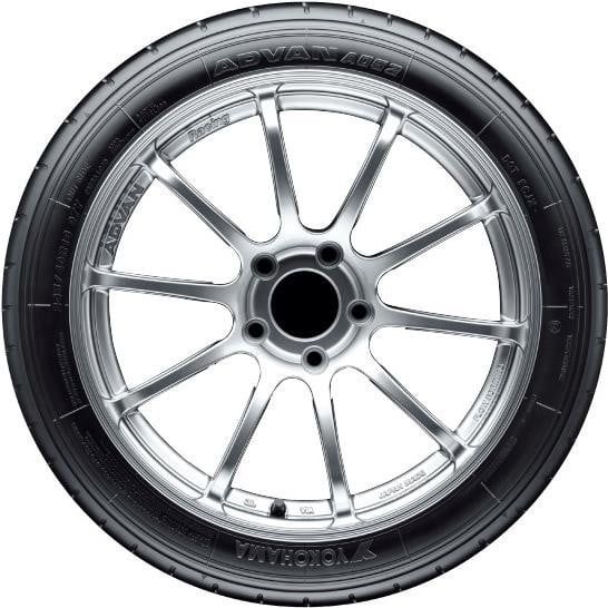 New 295/35R18 Yokohama ADVAN A052 103Y - Image 2