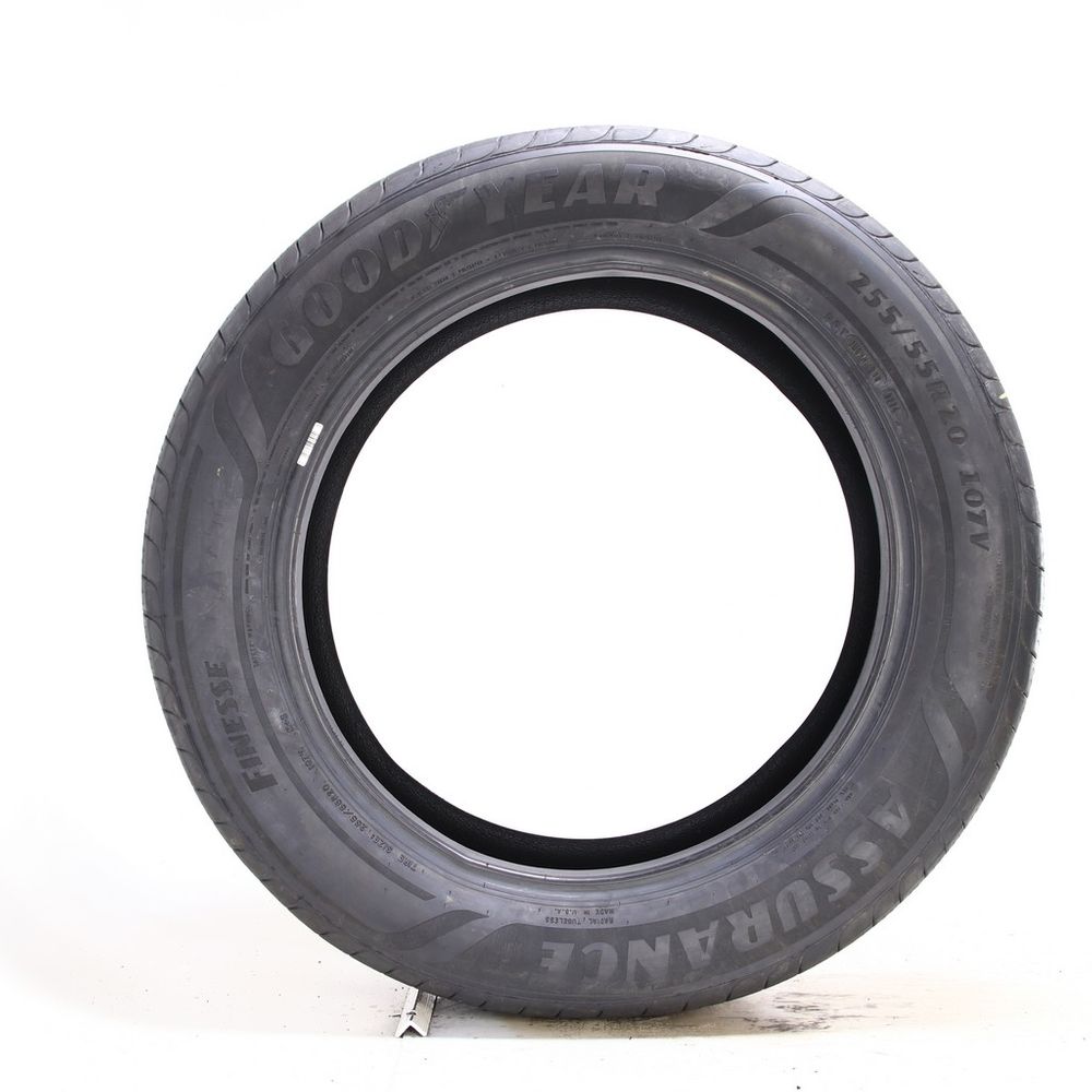 Set of (2) Driven Once 255/55R20 Goodyear Assurance Finesse 107V - 9.5/32 - Image 3