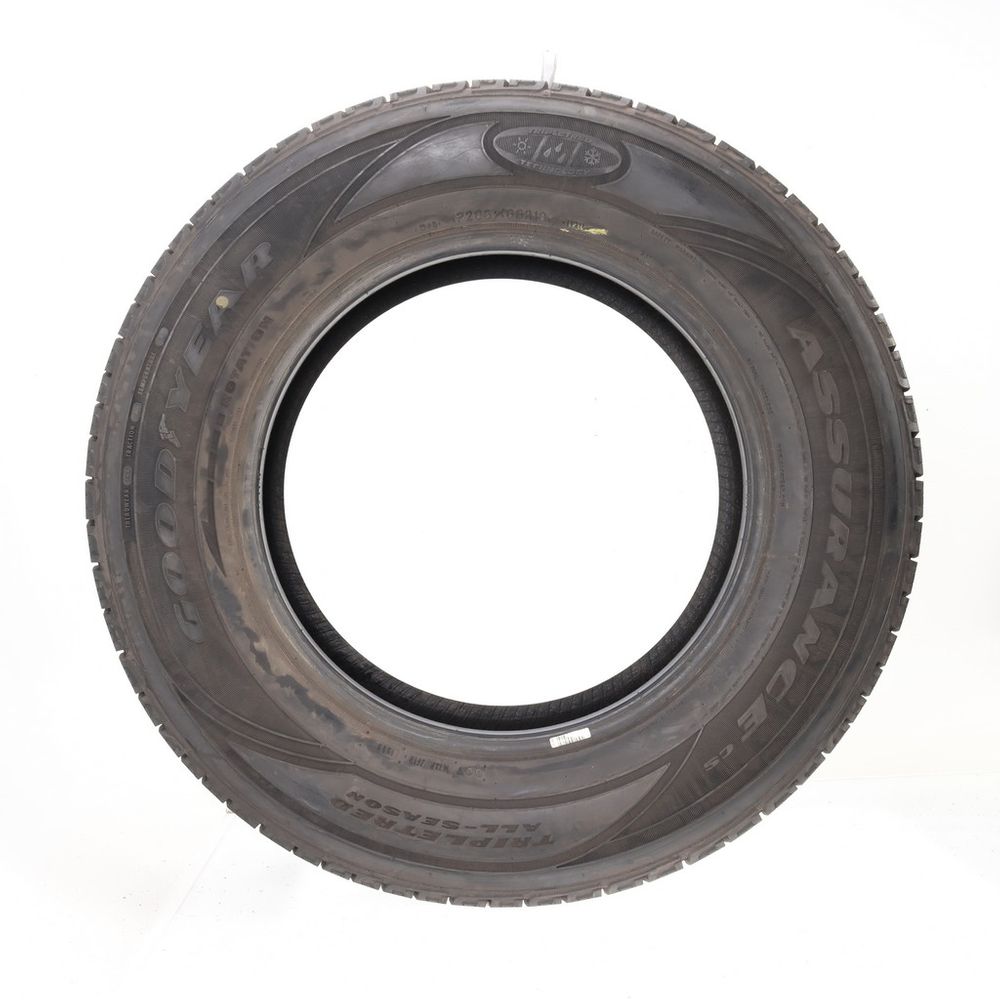 Used 265/65R18 Goodyear Assurance CS Tripletred AS 112H - 10/32 - Image 3