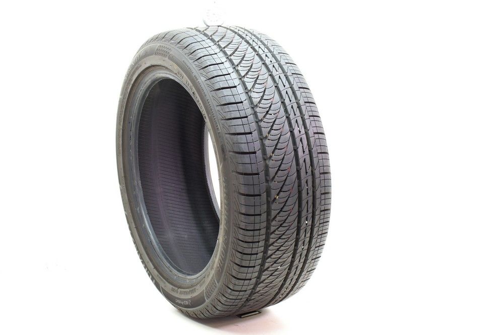Used 235/45R17 Bridgestone Turanza Serenity Plus 94W - 10.5/32 - Image 1