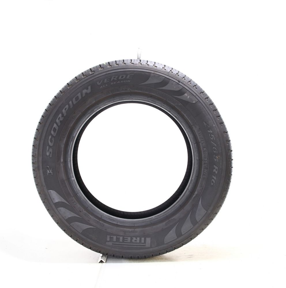 Set of (2) Used 215/65R16 Pirelli Scorpion Verde 98V - 9-10/32 | Utires