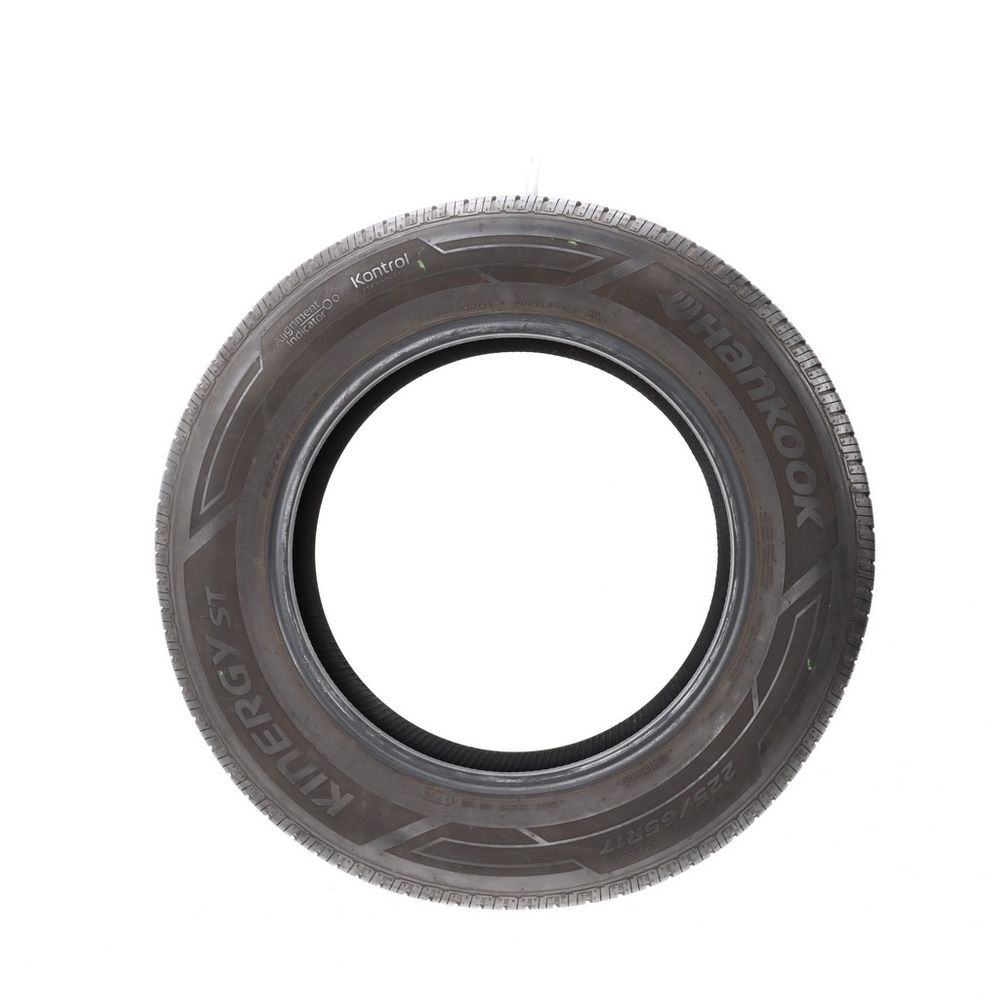 Set of (4) Used 225/65R17 Hankook Kinergy ST 102T - 5.5-6/32 - Image 3
