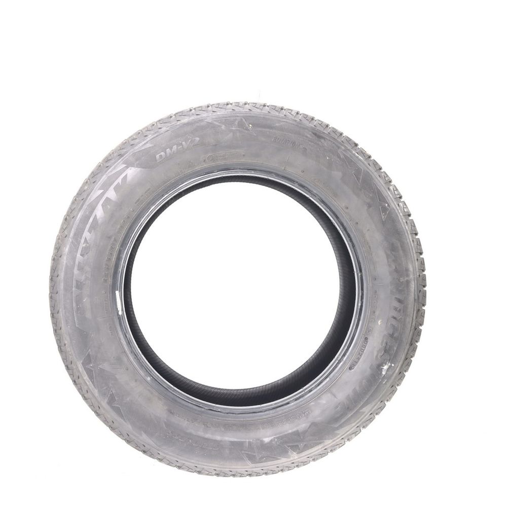 Used 225/65R17 Bridgestone Blizzak DM-V2 102S - 7/32 - Image 3