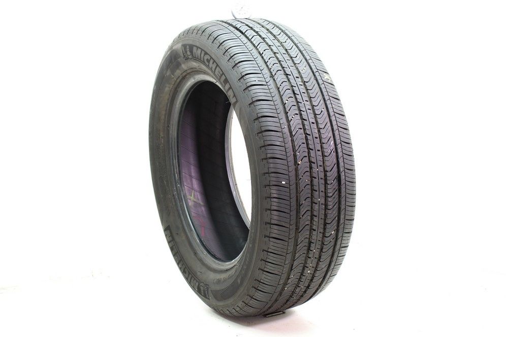 Used 235/60R17 Michelin Primacy MXM4 100T - 8.5/32 - Image 1