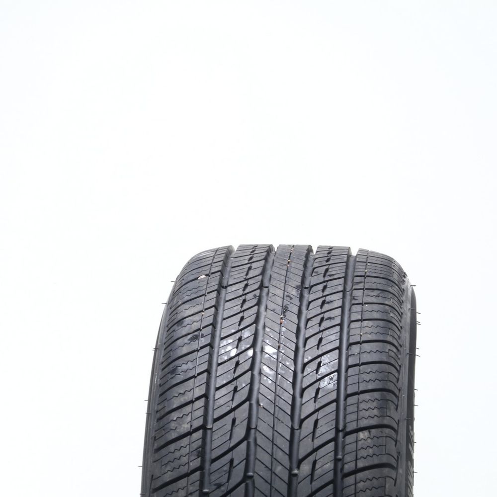 Driven Once 225/55R17 Uniroyal Tiger Paw Touring A/S 97H - 11/32 - Image 2