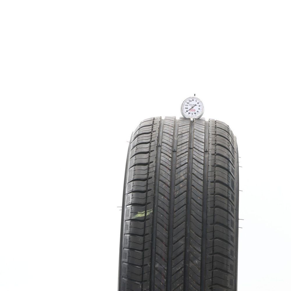 Set of (4) Used 235/65R17 Michelin Primacy All Season 104H - 8.5-9/32 - Image 5