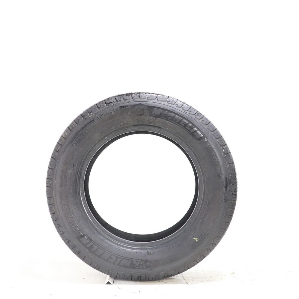 Set of (2) New 205/65R15 Michelin X Tour A/S T+H 94H 10/32 Utires