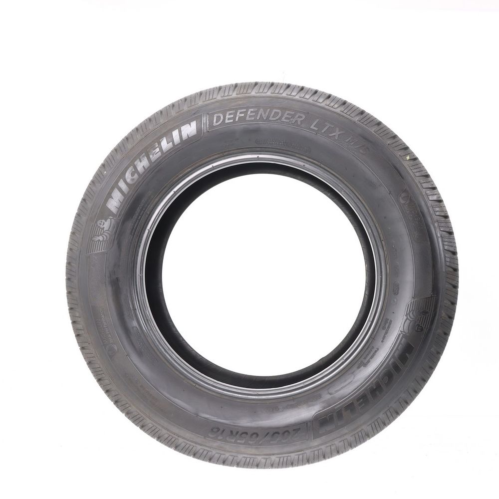 Set of (2) Used 265/65R18 Michelin Defender LTX M/S 114T - 7.5-8/32 - Image 3