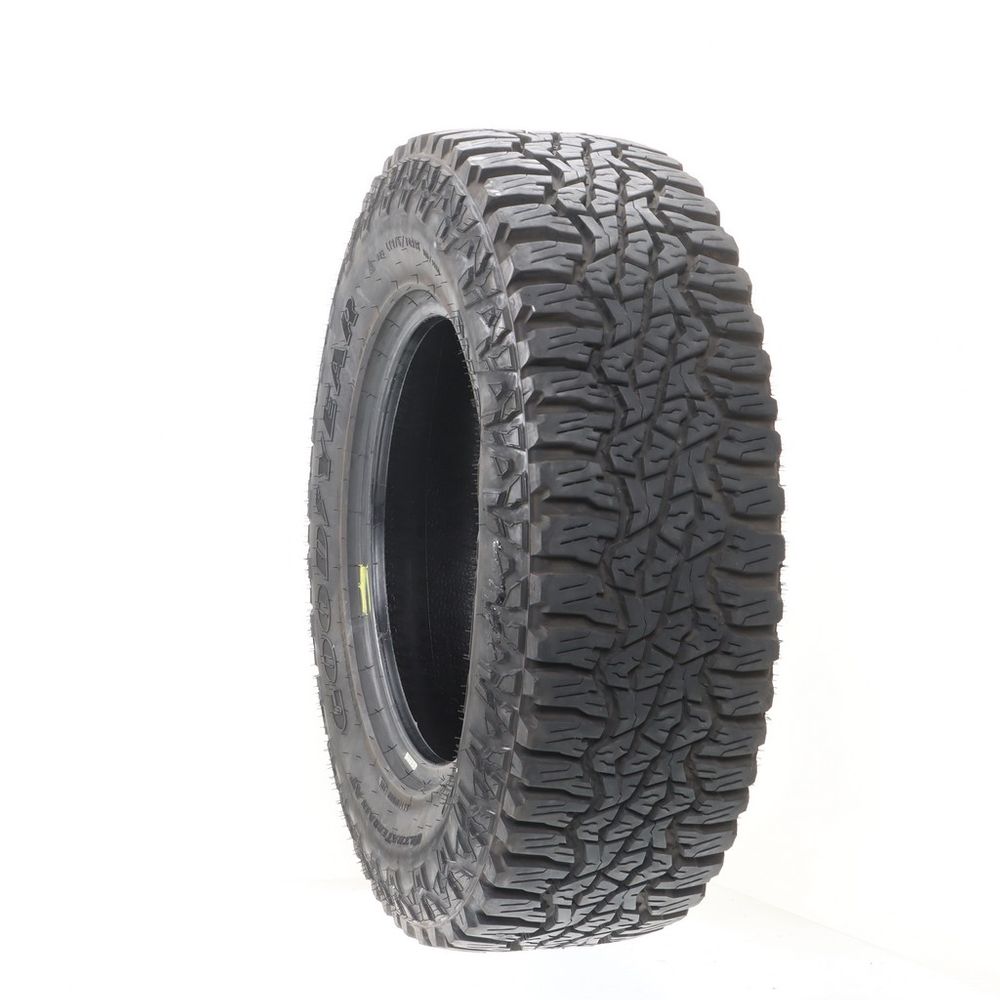 Used LT 275/70R18 Goodyear Wrangler Ultra Terrain AT 125/122Q E - 15/32 - Image 1