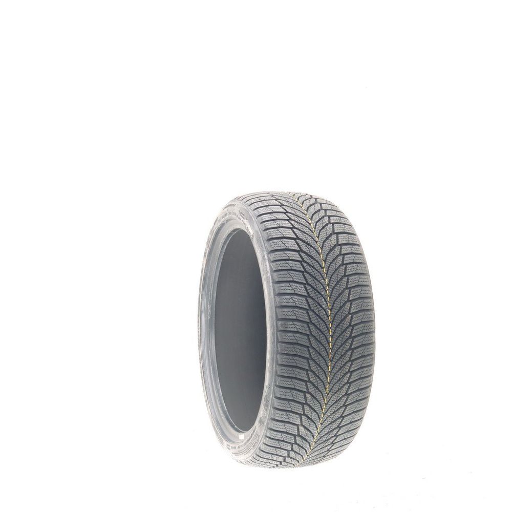 Set of (2) New 205/40R17 Nexen Winguard Sport 2 WU7 84V - Image 1