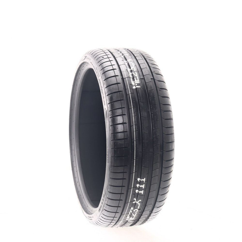 New 225/35R20 Pirelli P Zero Run Flat 90Y - Image 1