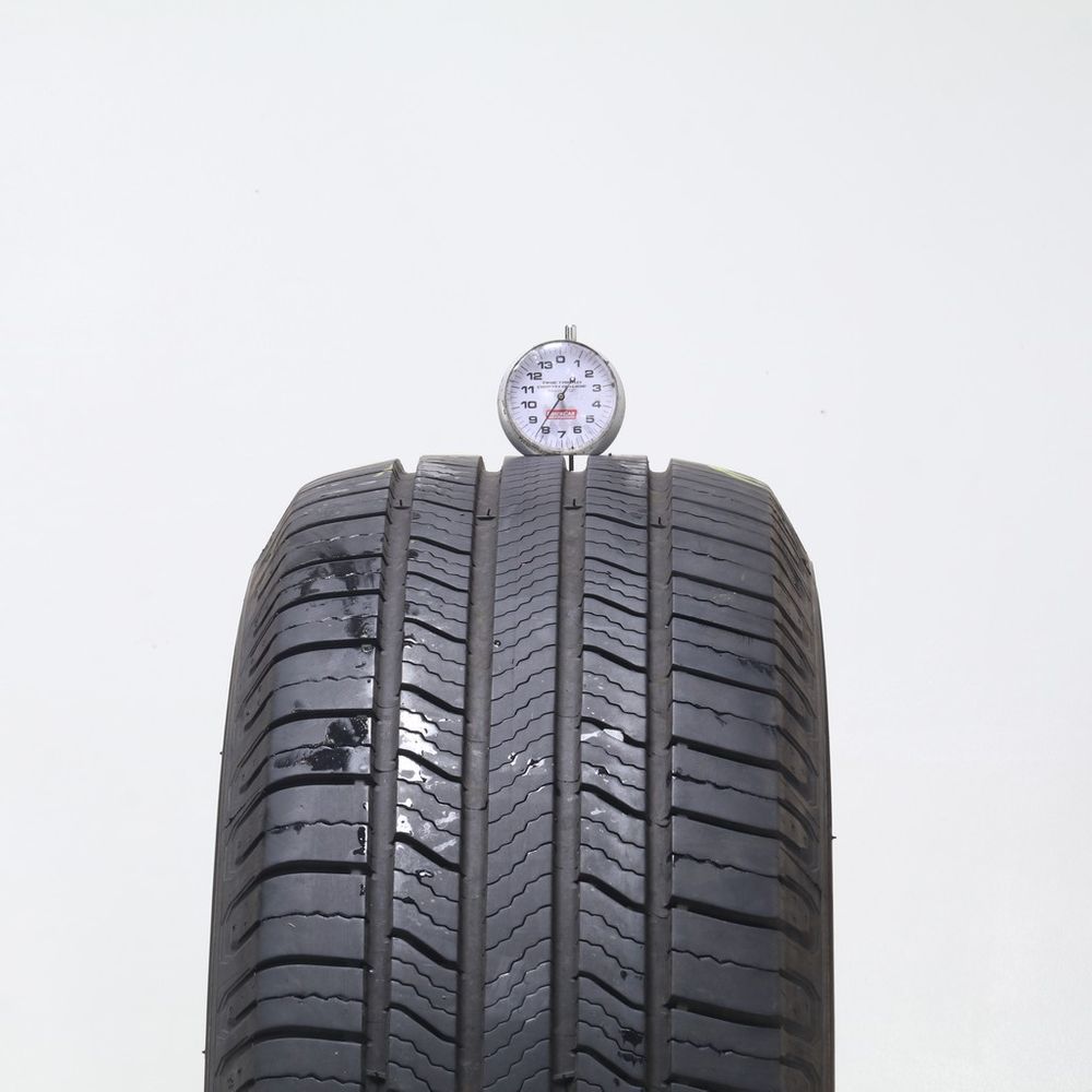 Set of (4) Used 235/65R17 Michelin Defender 2 104H - 8-9.5/32 - Image 2