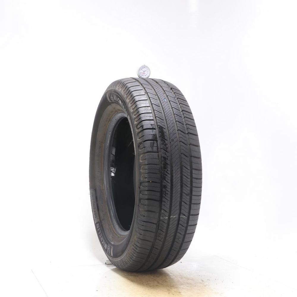 Set of (4) Used 235/65R17 Michelin Defender 2 104H - 8-9.5/32 - Image 10