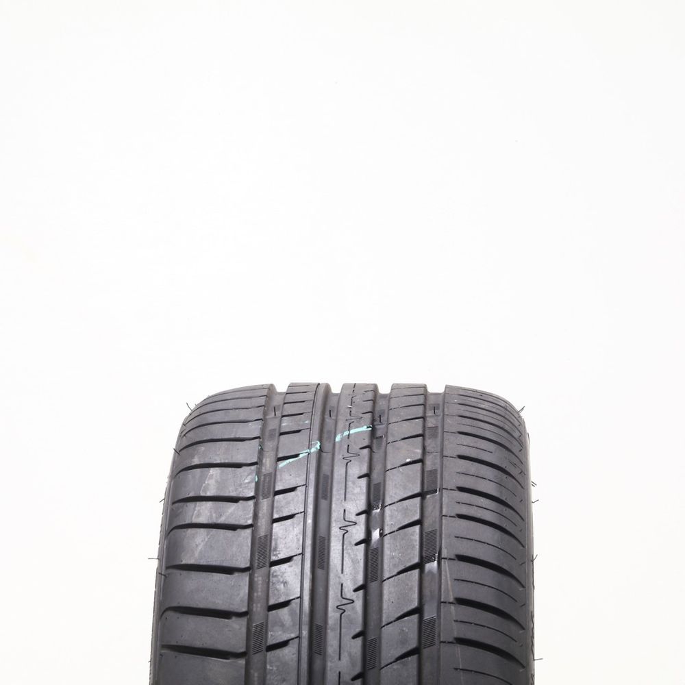 Driven Once 245/35ZR19 Cosmo Mucho Macho 93Y - 8.5/32 | Utires