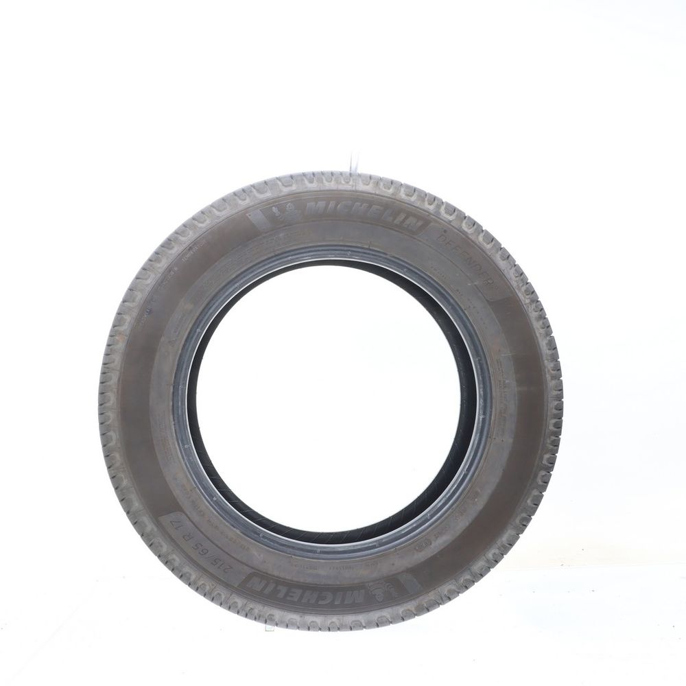 Used 215/65R17 Michelin Defender 2 103H - 7.5/32 - Image 3