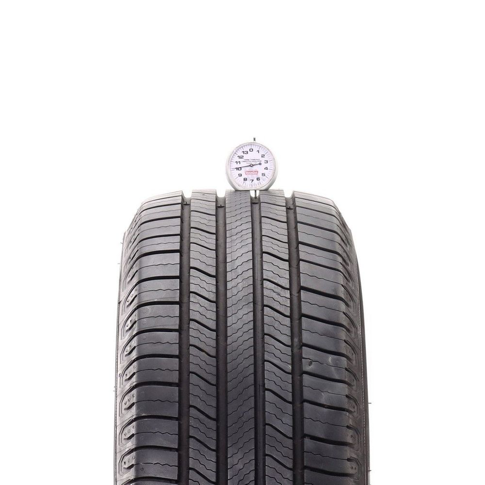 Set of (4) Used 225/60R18 Michelin Defender 2 100H - 9-10/32 - Image 5