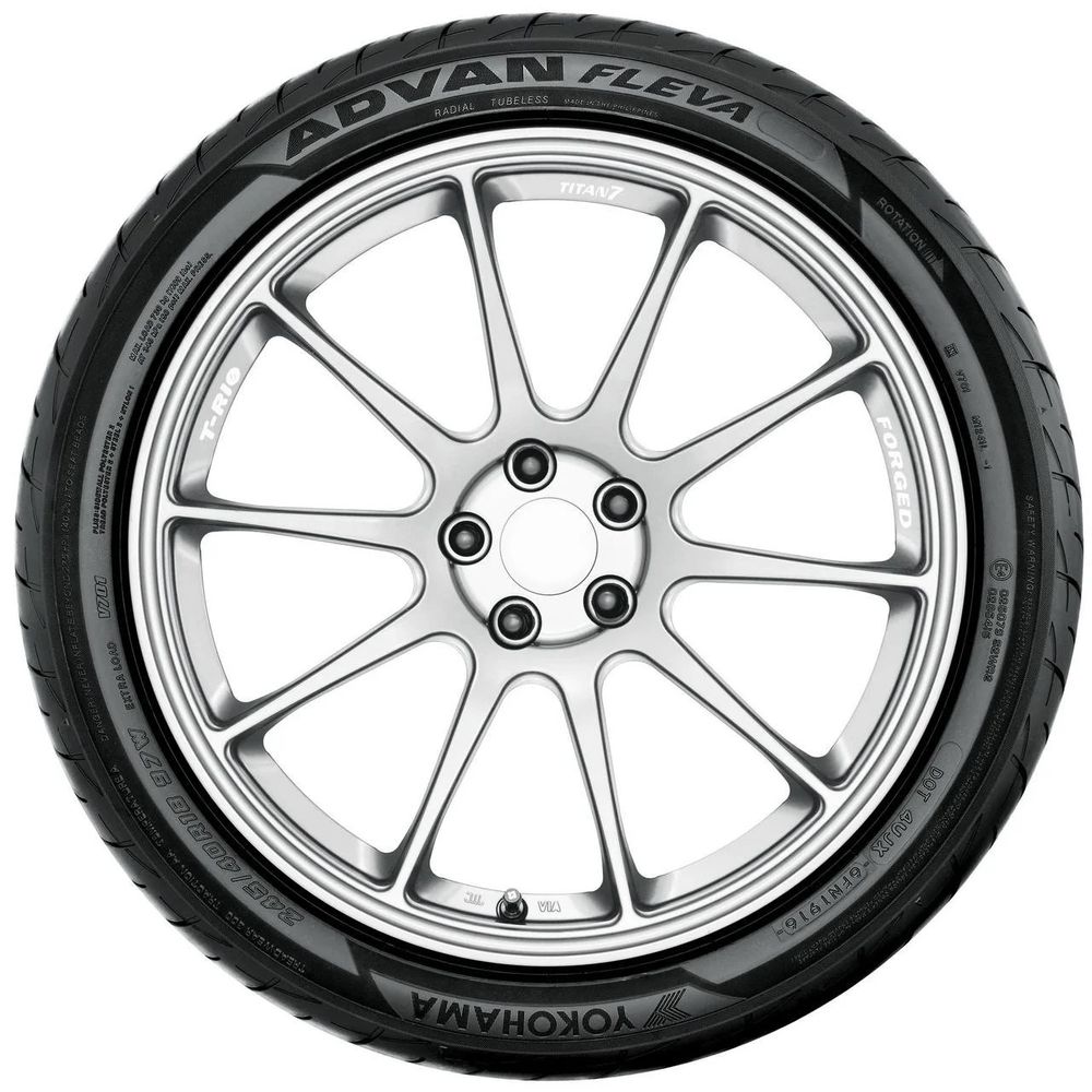 Set of (4) New P 195/45R16 Yokohama Advan Fleva V701 84W - Image 2