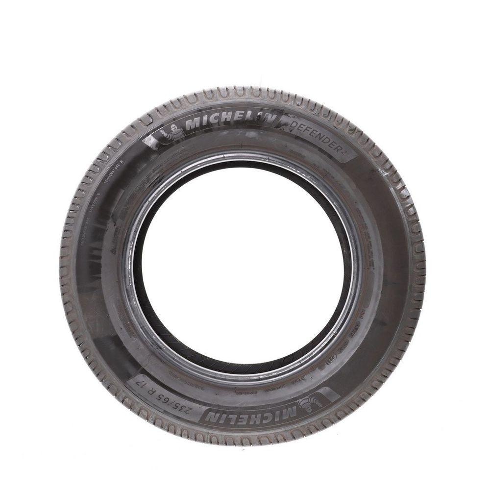 Set of (4) Used 235/65R17 Michelin Defender 2 104H - 9.5/32 - Image 3