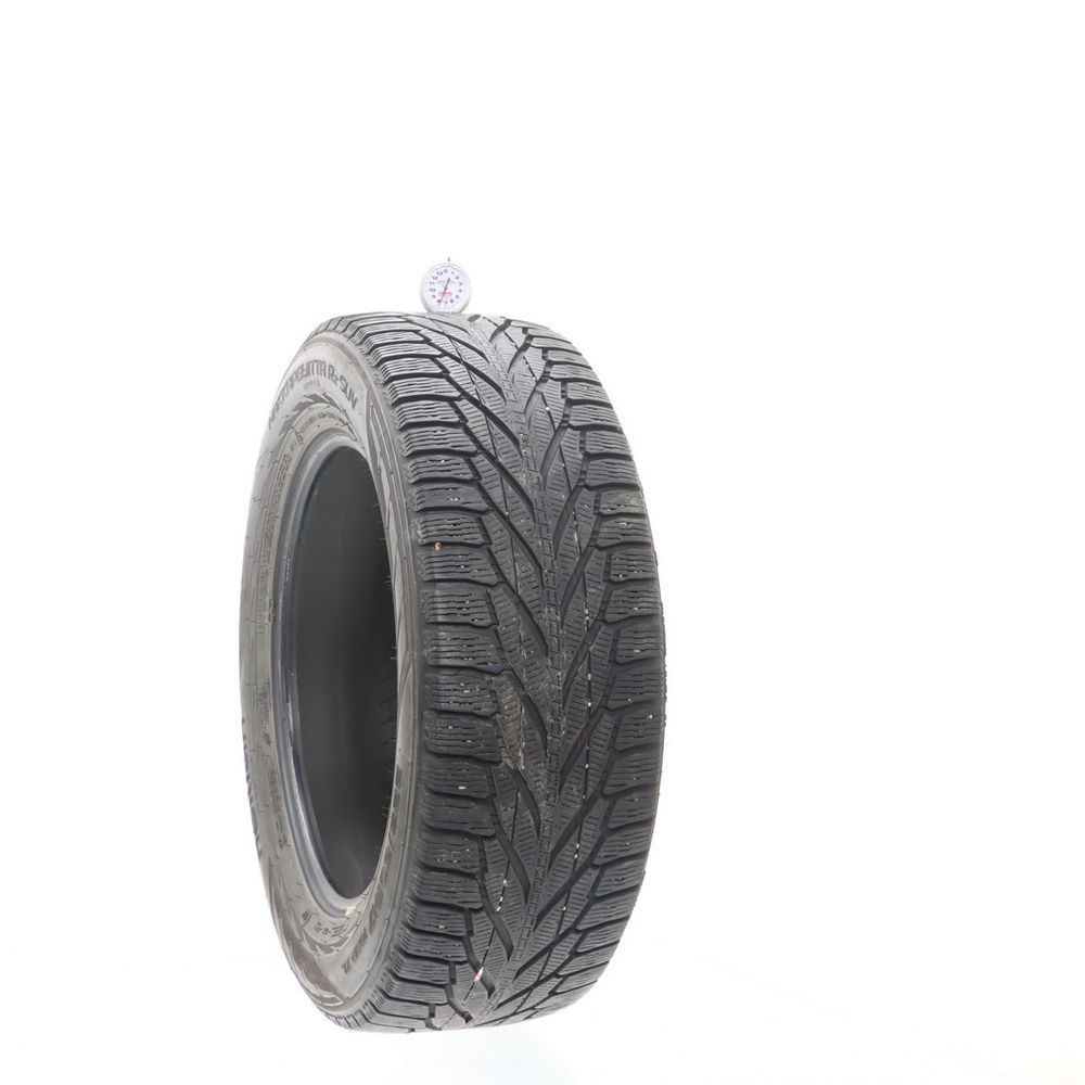 Set of (2) Used 225/60R17 Nokian Hakkapeliitta R2 SUV 103R - 7.5/32 | Utires