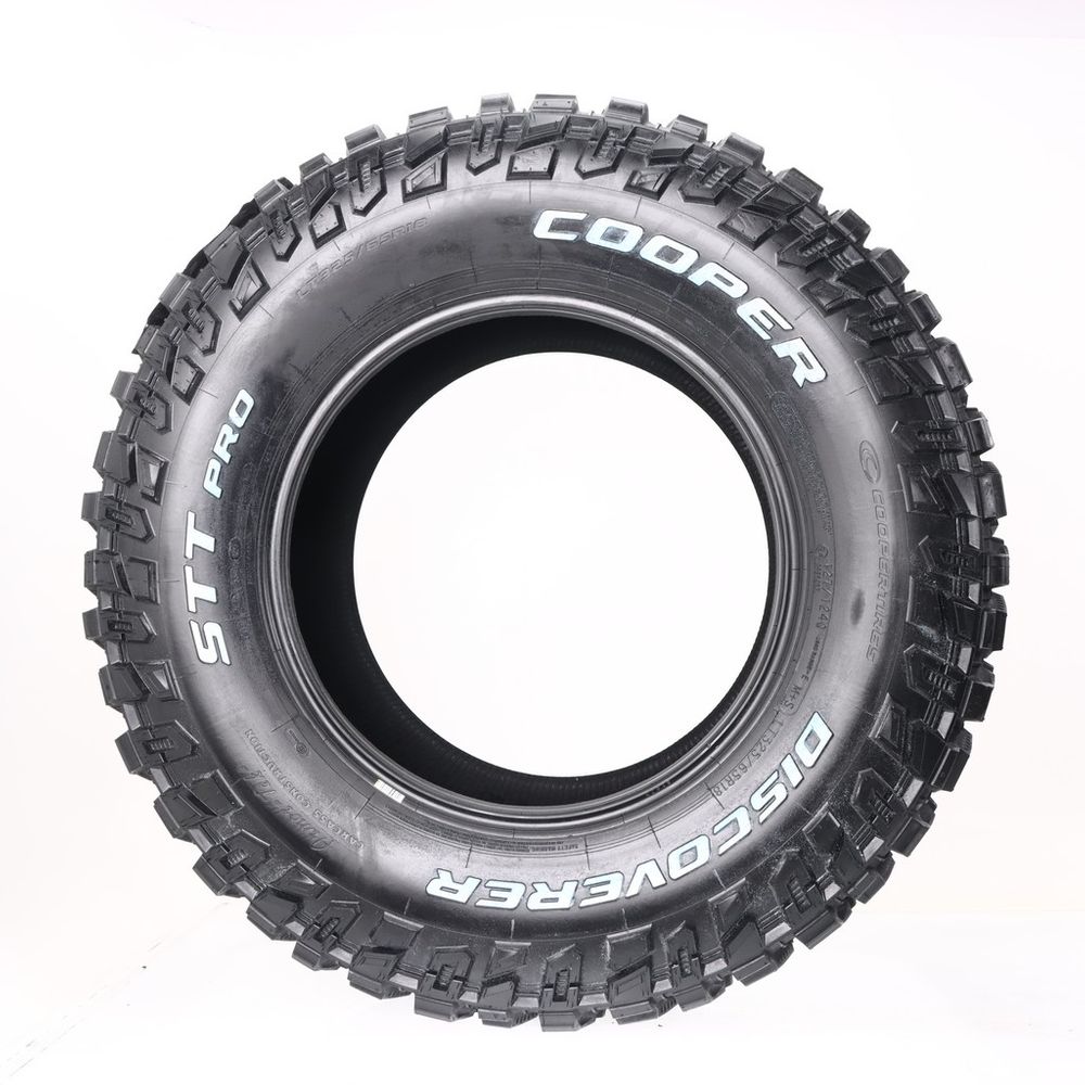 Set of (4) New LT 325/65R18 Cooper Discoverer STT Pro 127/124Q E - Image 3