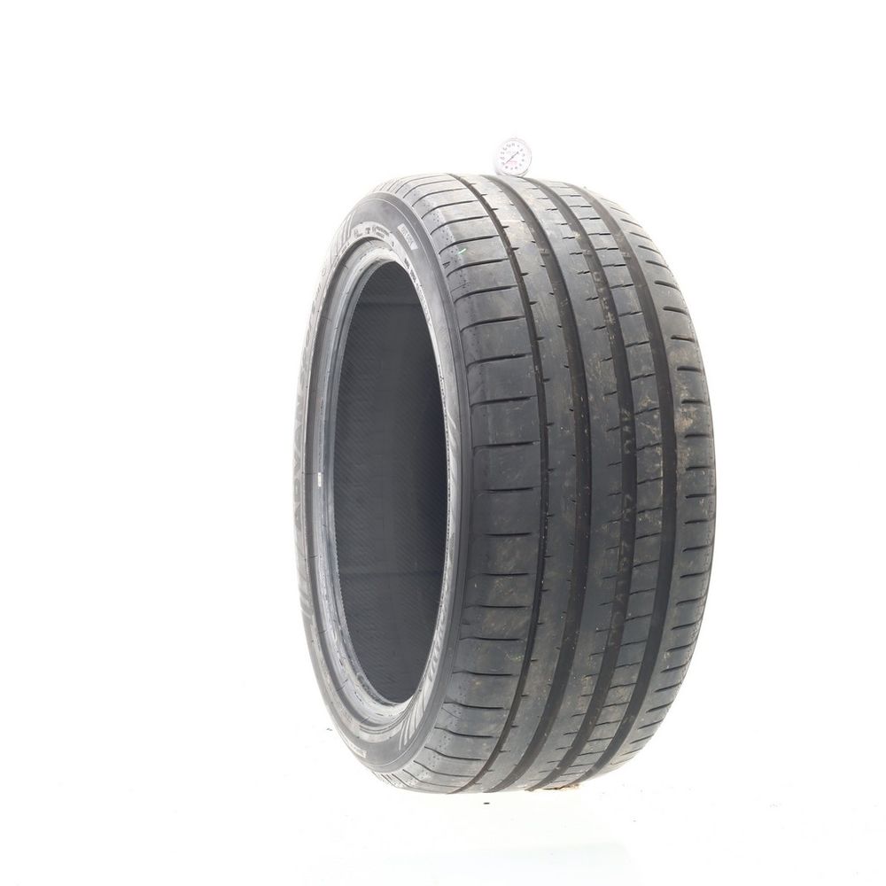 Set of (2) Used 285/40ZR22 Yokohama Advan Sport V107 MO1 110Y - 7.5-8.5/32 - Image 4