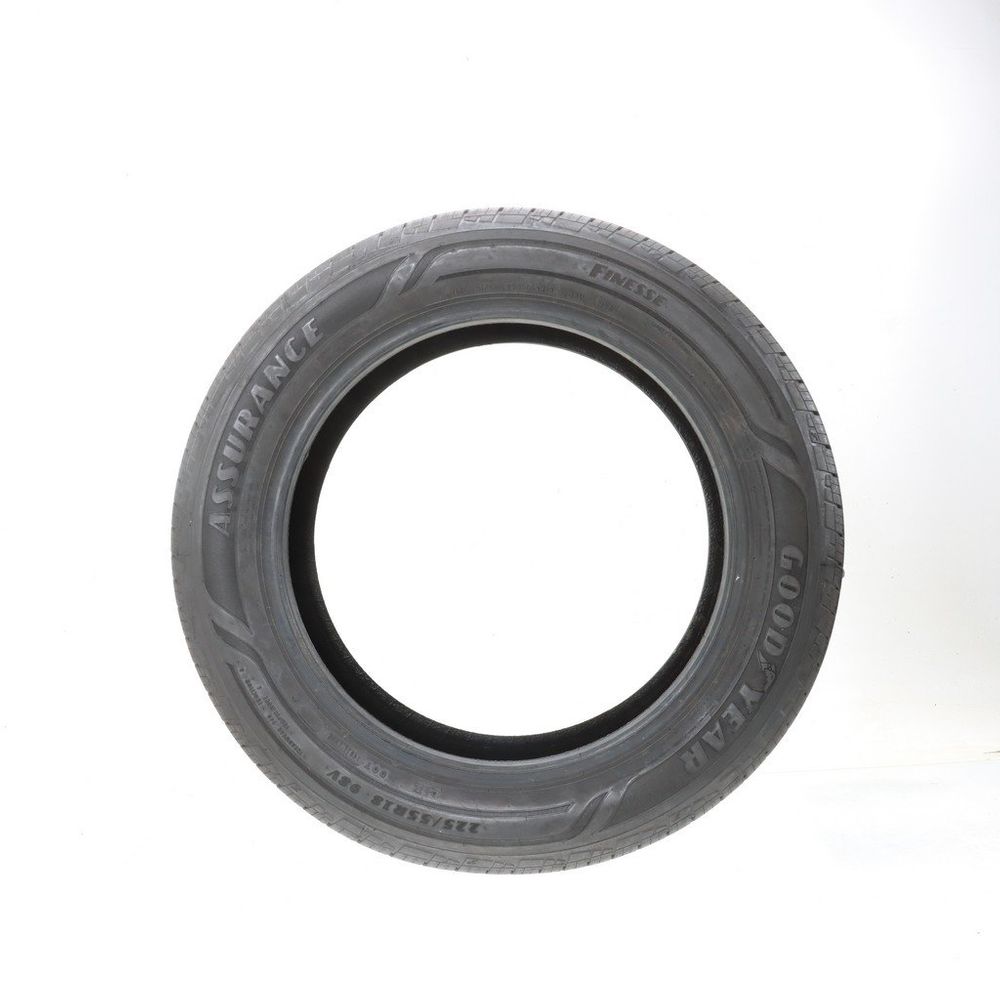 New 225/55R18 Goodyear Assurance Finesse 98V - Image 3