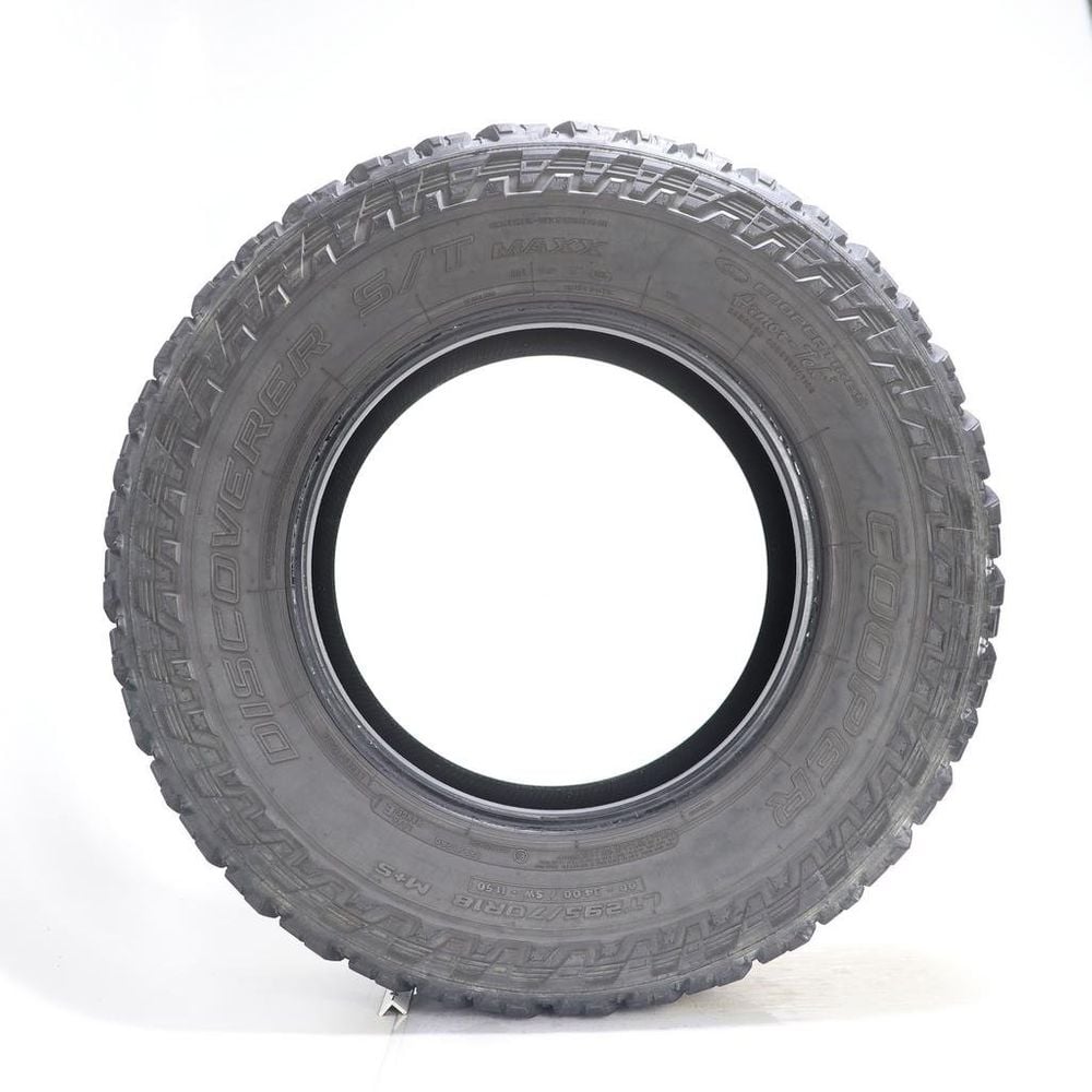 Set of (2) Used LT 295/70R18 Cooper Discoverer S/T Maxx 129/126Q E - 7.5-8/32 - Image 3