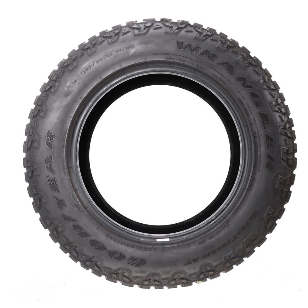 Used LT 285/65R20 Goodyear Wrangler Ultra Terrain AT 127/124Q E - 15/32 - Image 3