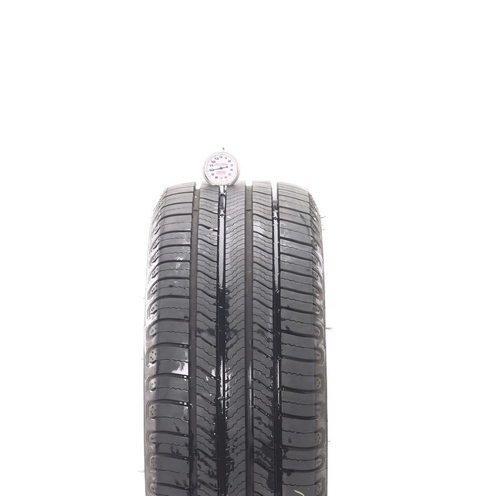 Set of (2) Used 225/50R17 Michelin Defender 2 98H - 9-10/32 - Image 5