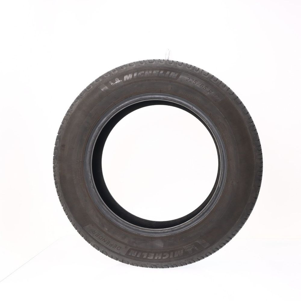 Set of (4) Used 225/65R17 Michelin Defender 2 102H - 6-6.5/32 - Image 6