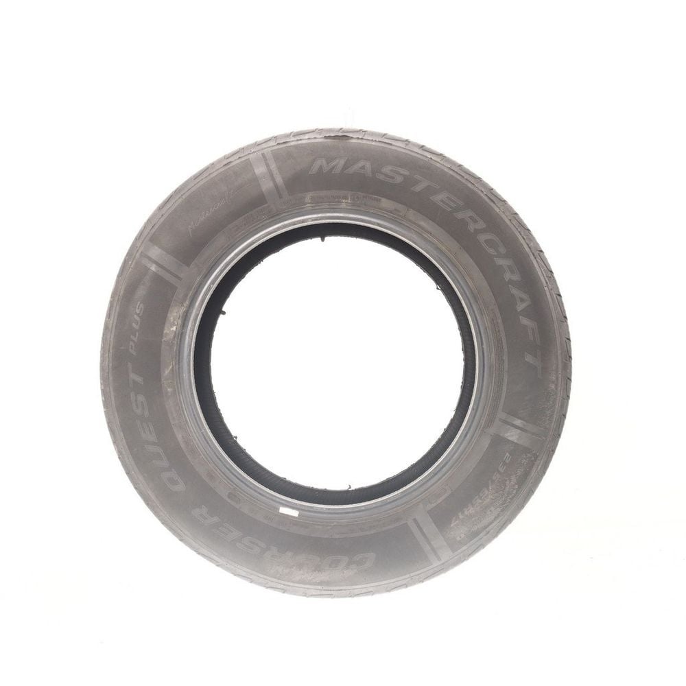 Set of (2) Used 235/65R17 Mastercraft Courser Quest Plus 104H - 6.5-7.5/32 - Image 3