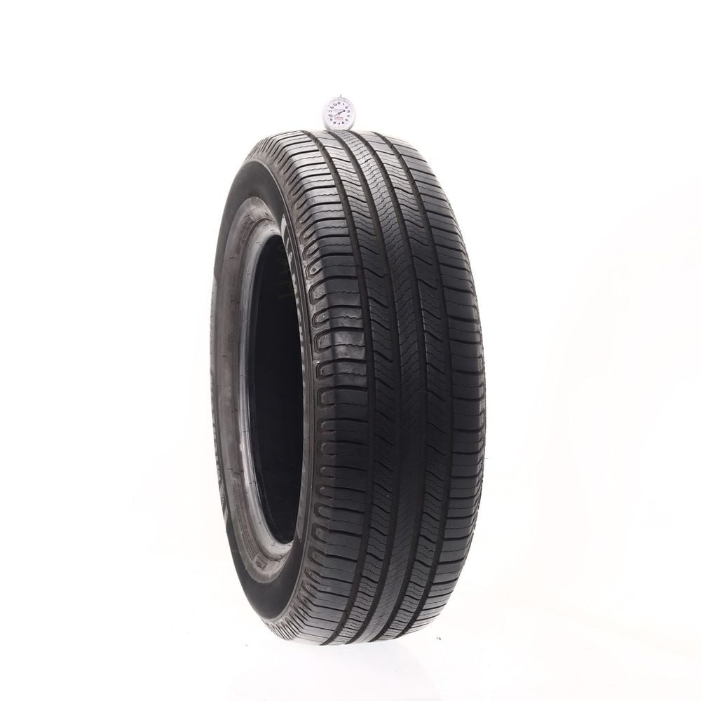 Set of (4) Used 235/65R18 Michelin Defender 2 106H - 9-10.5/32 - Image 8