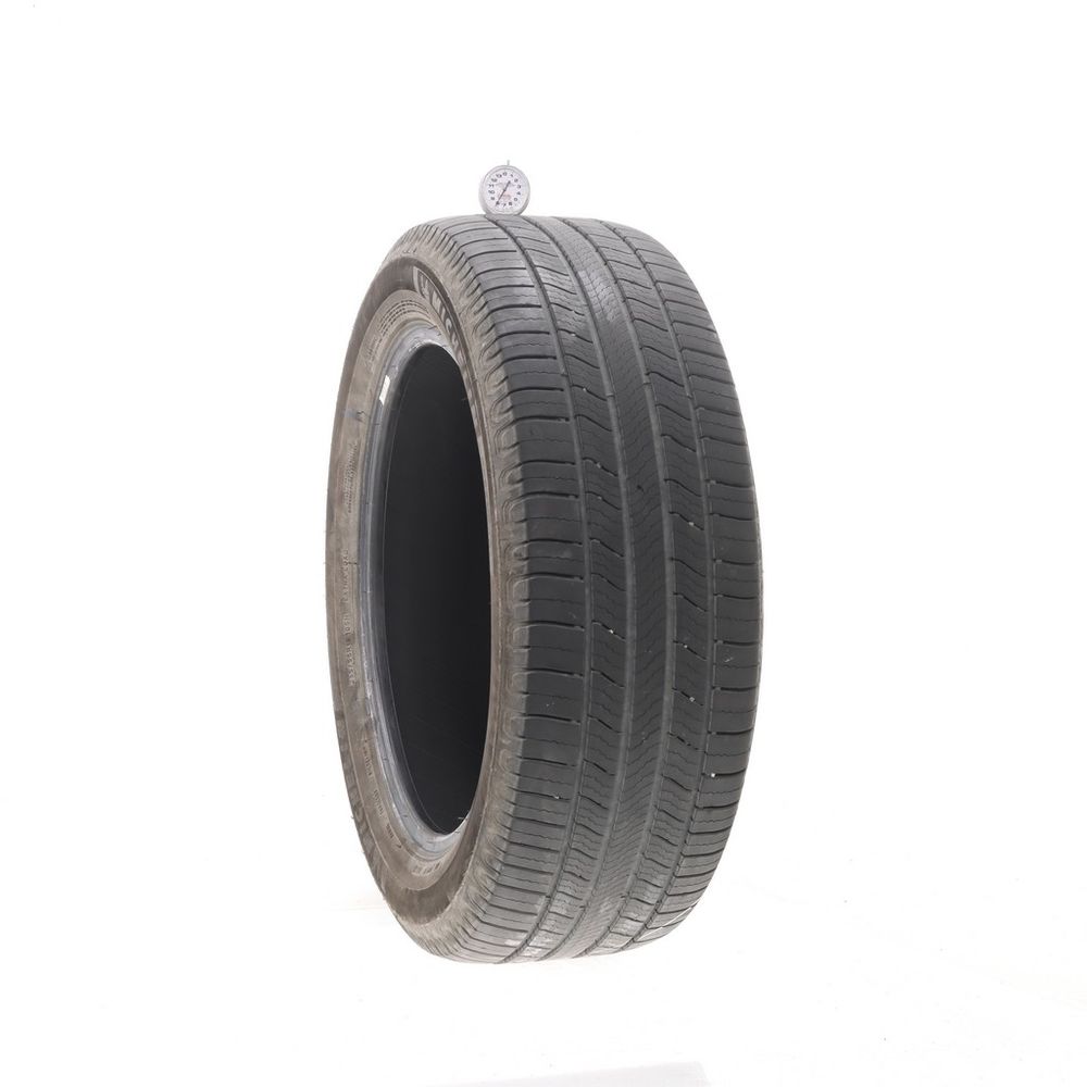 Set of (2) Used 235/55R19 Michelin Defender 2 105H - 7.5-8/32 - Image 4