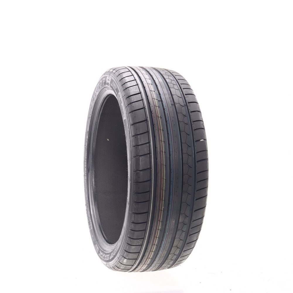 Set of (4) New 255/40R21 Dunlop SP Sport Maxx GT R01 102Y - Image 1