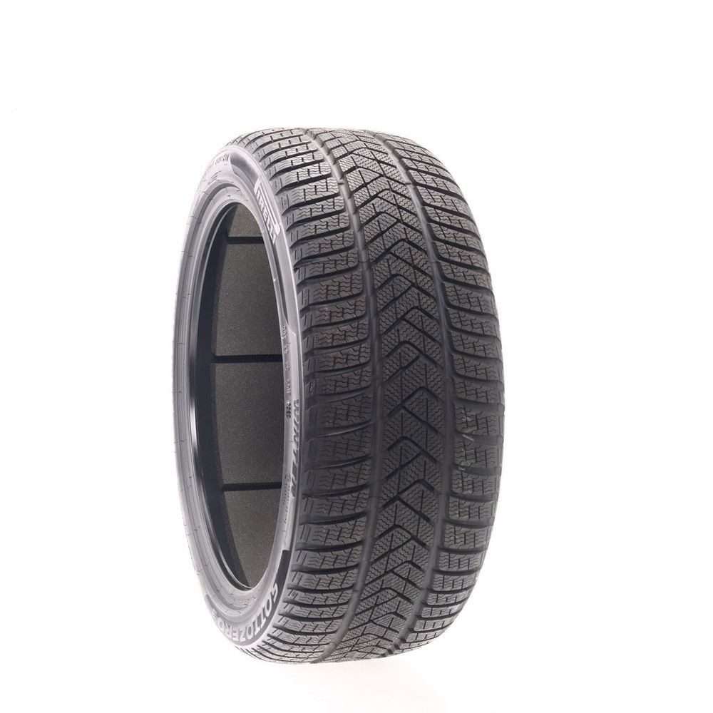New 235/40R19 Pirelli Winter Sottozero 3 TO PNCS 96V - Image 1