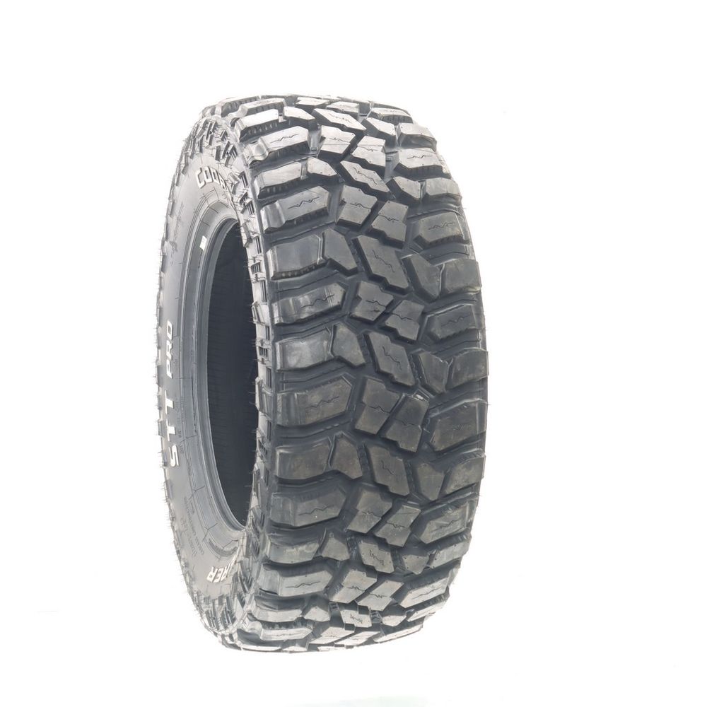 New LT 305/60R18 Cooper Discoverer STT Pro 121/118Q E - Image 1
