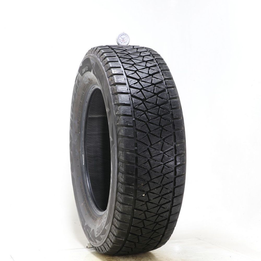 Used 255/65R18 Bridgestone Blizzak DM-V2 109S - 10.5/32 - Image 1