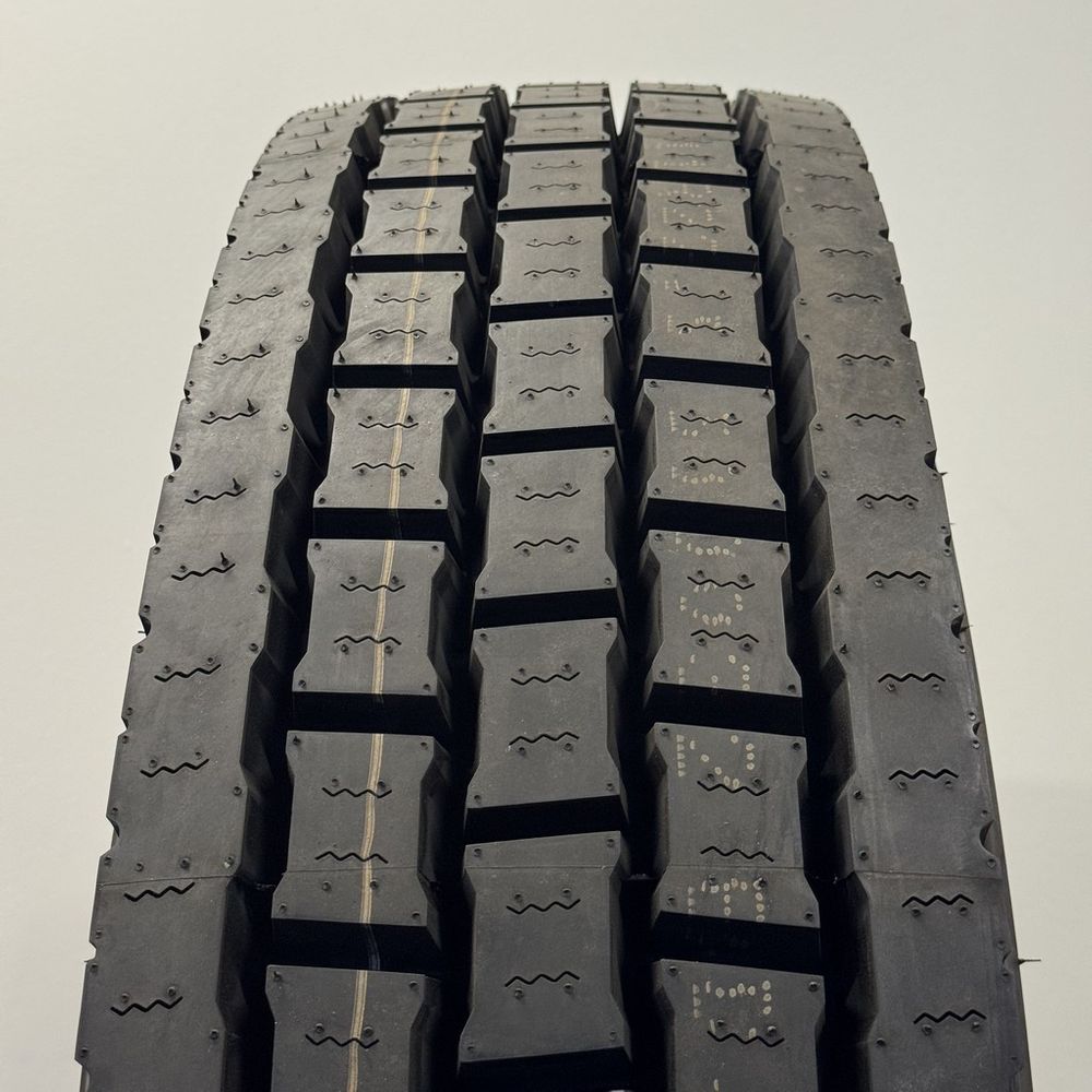 New 11R22.5 Blackhawk BDL81 FST 16PR 146/143L - Image 2