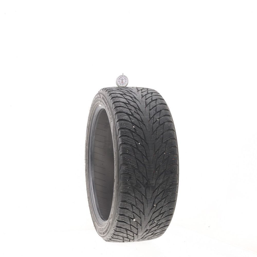 Used 235/40R18 Nokian Hakkapeliitta R2 95R - 6.5/32 - Image 1