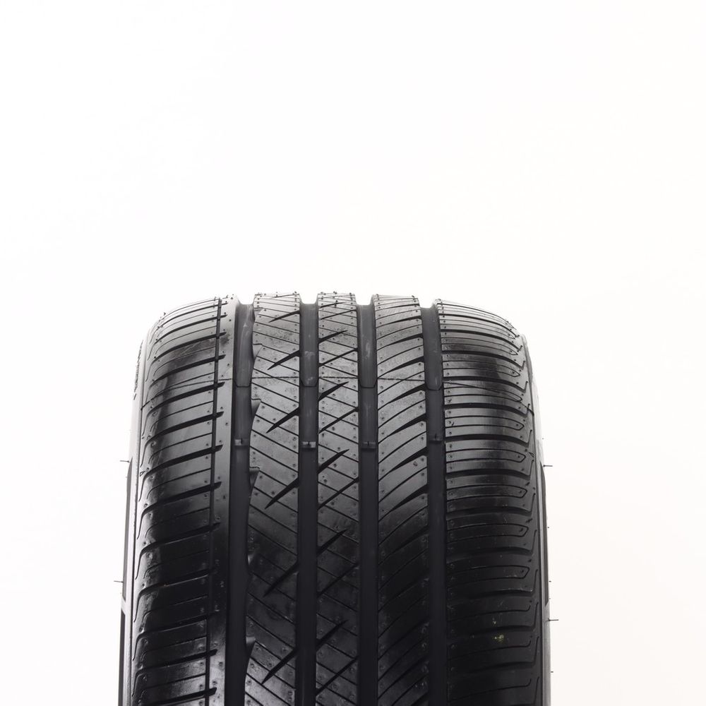 Set of (4) New 255/40ZR18 Laufenn S Fit AS 95W - Image 2