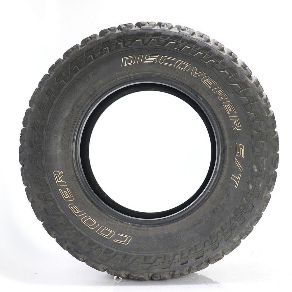 Used LT 285/70R17 Cooper Discoverer S/T Maxx 121/118Q E - 11/32 - Image 3