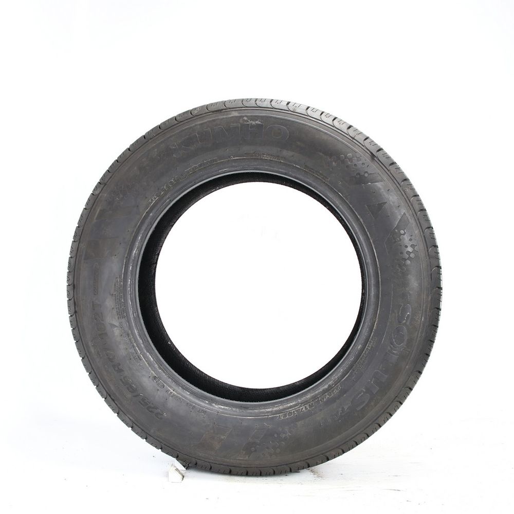 Driven Once 225/65R17 Kumho Solus TA11 102T - 10.5/32 - Image 3