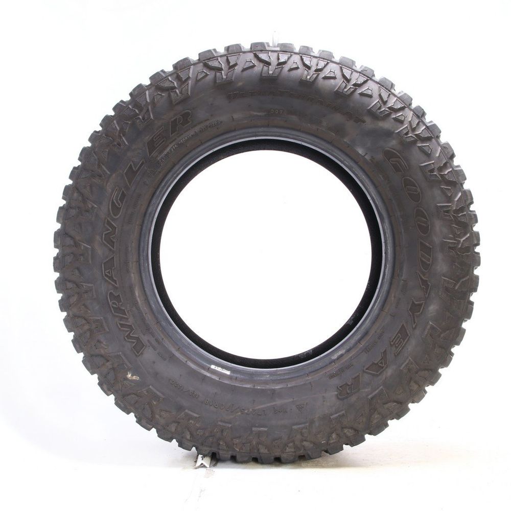 Set of (2) Used LT 275/70R18 Goodyear Wrangler Ultra Terrain AT 125/122Q E - 10-11/32 - Image 3