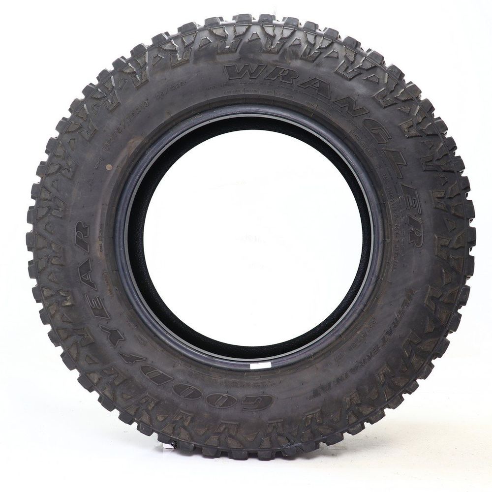 Set of (2) Used LT 275/70R18 Goodyear Wrangler Ultra Terrain AT 125/122Q E - 10-11/32 - Image 6