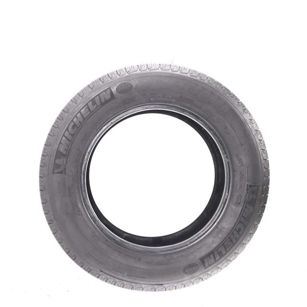 Used 215/65R16 Michelin Defender 98T - 8.5/32 - Image 3