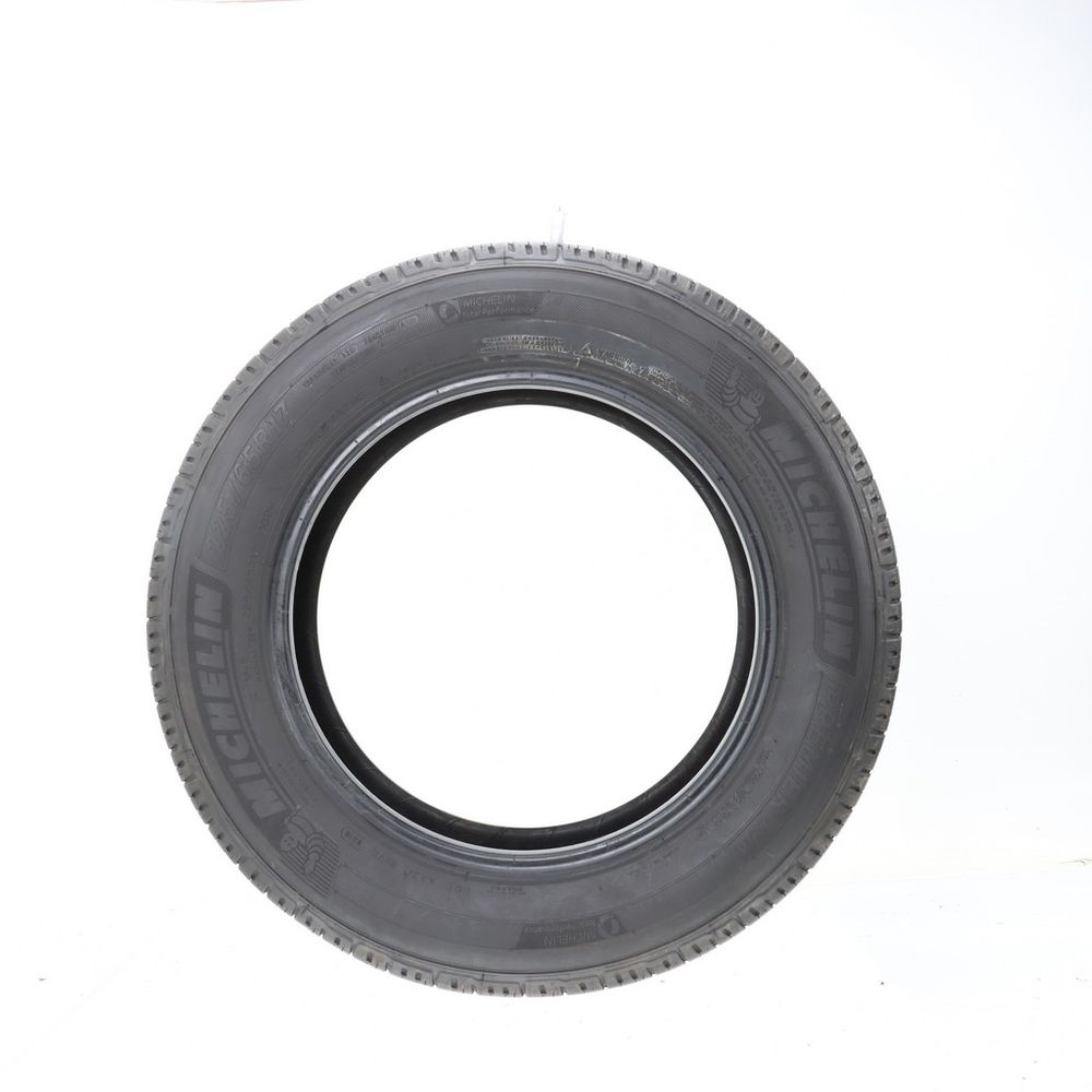 Set of (2) Used 225/65R17 Michelin Premier LTX 102H - 5.5-7/32 - Image 3