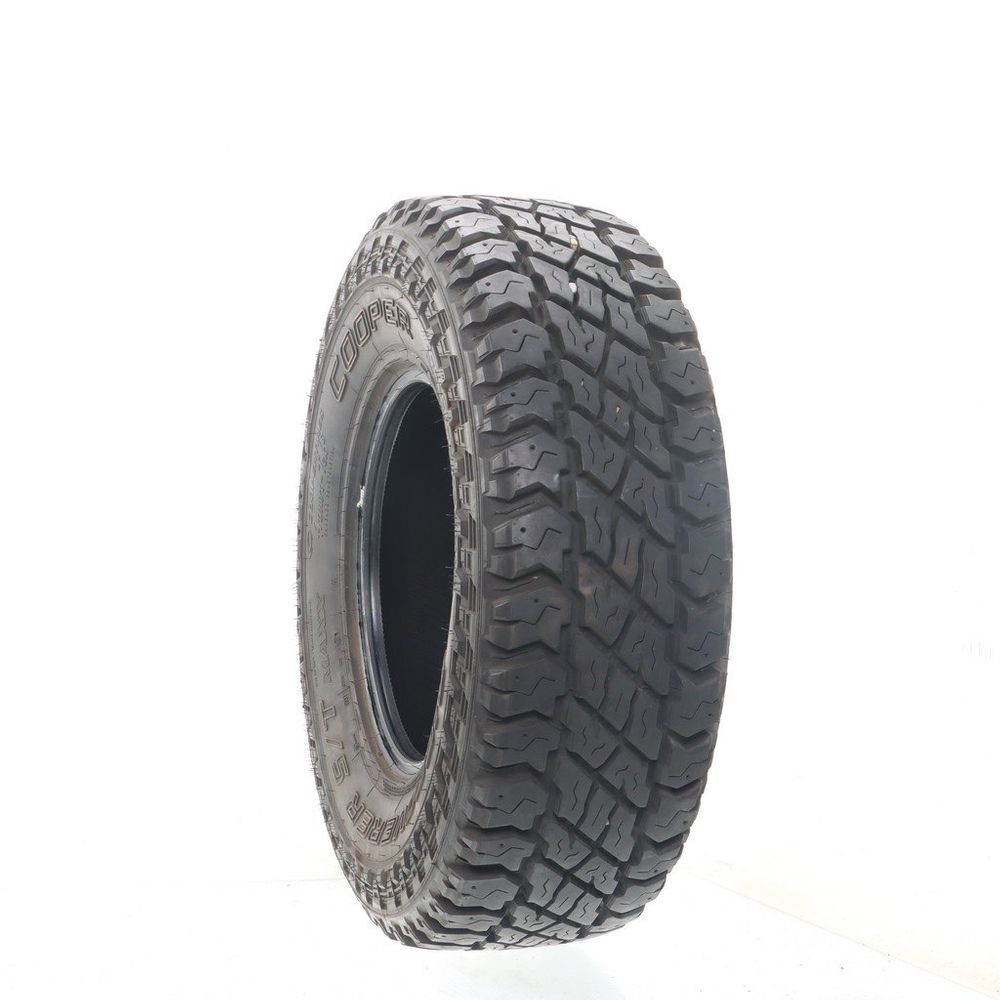 Used LT 265/75R16 Cooper Discoverer S/T Maxx 123/120Q E - 15.5/32 - Image 1