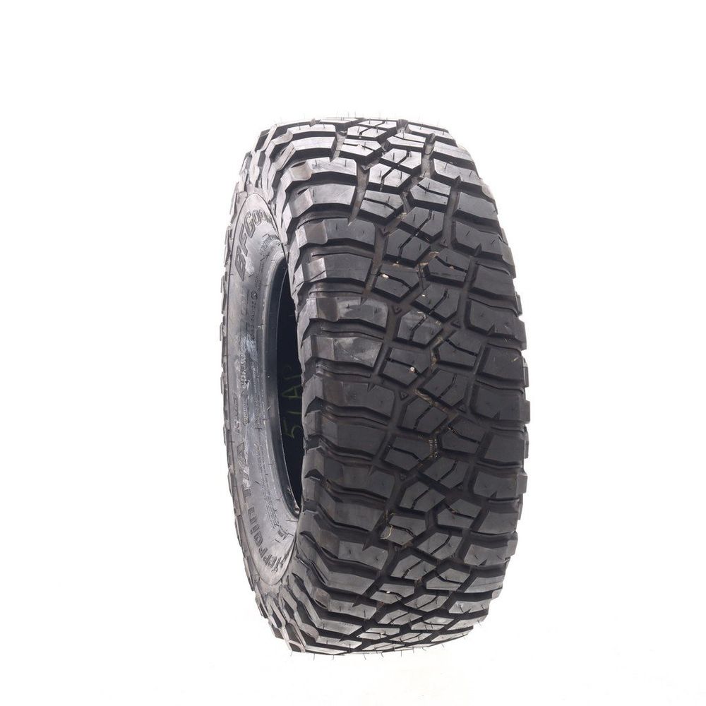 New LT 305/70R16 BFGoodrich Mud-Terrain T/A KM3 124/121Q E - Image 1